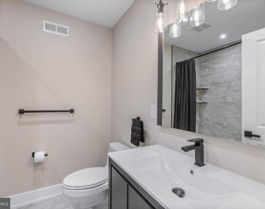 614 S 15th Street - Photo Thumbnail 14