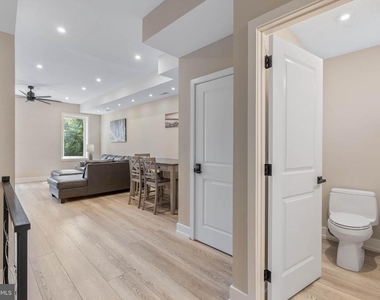 614 S 15th Street - Photo Thumbnail 4