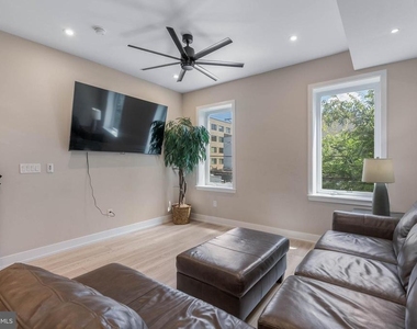 614 S 15th Street - Photo Thumbnail 6