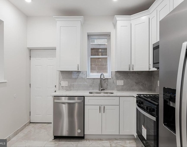 2445 S Rosewood Street - Photo Thumbnail 9