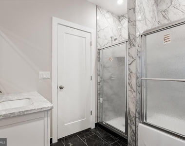 2445 S Rosewood Street - Photo Thumbnail 15