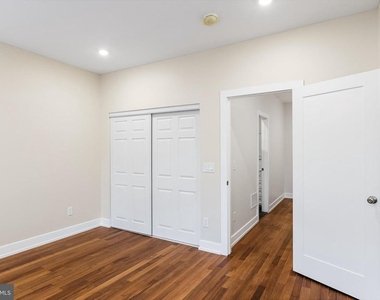 2445 S Rosewood Street - Photo Thumbnail 17