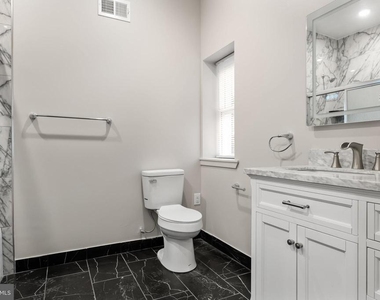 2445 S Rosewood Street - Photo Thumbnail 14