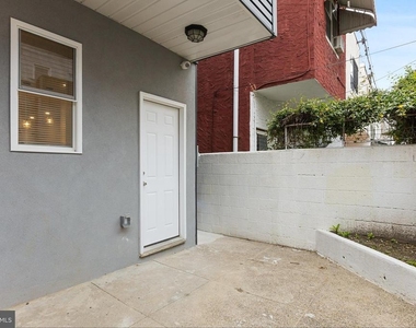 2445 S Rosewood Street - Photo Thumbnail 24