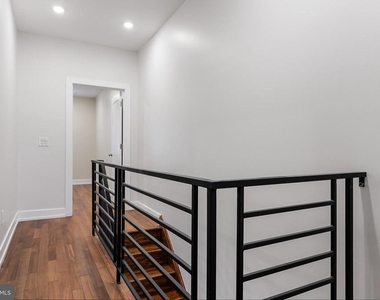 2445 S Rosewood Street - Photo Thumbnail 18