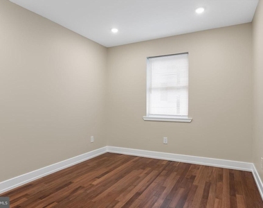 2445 S Rosewood Street - Photo Thumbnail 13