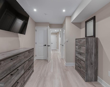 614 S 15th Street - Photo Thumbnail 10