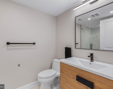 614 S 15th Street - Photo Thumbnail 11