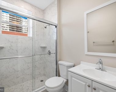2311 Green Street - Photo Thumbnail 8
