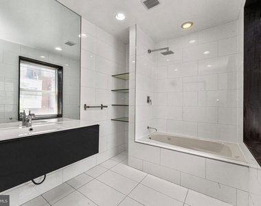 907 N 5th Street - Photo Thumbnail 17