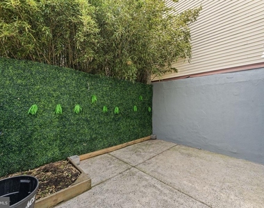 907 N 5th Street - Photo Thumbnail 24