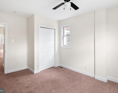 5638 Malcolm Street - Photo Thumbnail 9