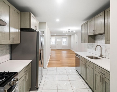 5638 Malcolm Street - Photo Thumbnail 5