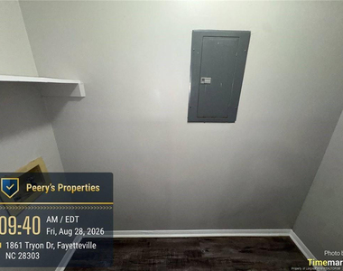 1861 Tryon Drive - Photo Thumbnail 15