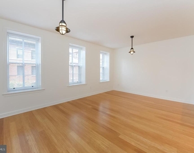 1518 Spruce Street - Photo Thumbnail 7