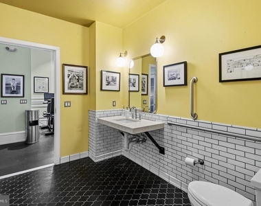 1518 Spruce Street - Photo Thumbnail 26