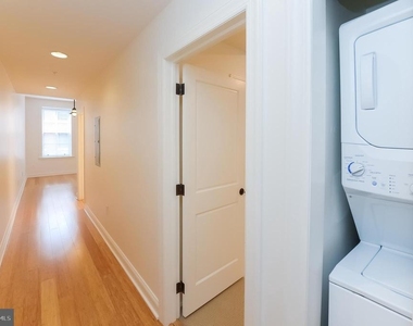 1518 Spruce Street - Photo Thumbnail 22