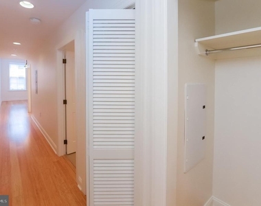 1518 Spruce Street - Photo Thumbnail 15