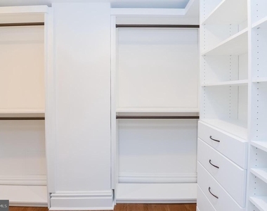 1520 Spruce Street - Photo Thumbnail 13