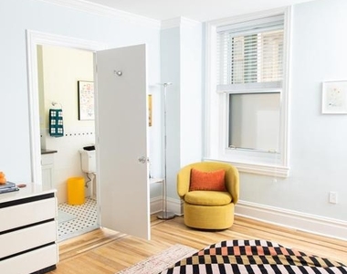 1520 Spruce Street - Photo Thumbnail 12
