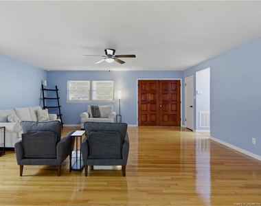 1829 Martindale Drive - Photo Thumbnail 7