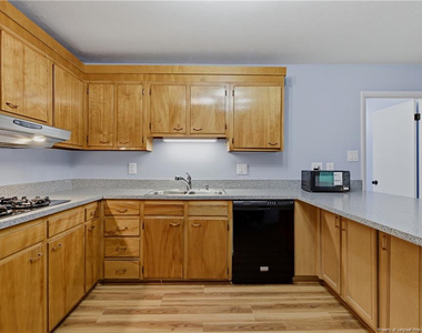 1829 Martindale Drive - Photo Thumbnail 21