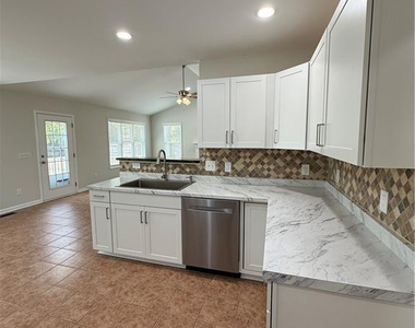 146 Woodshire Drive - Photo Thumbnail 13