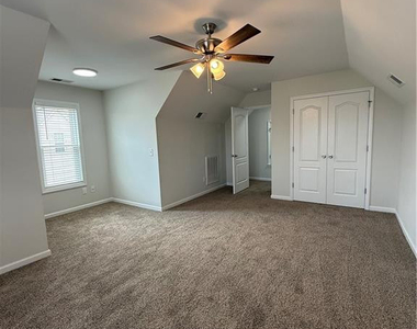 146 Woodshire Drive - Photo Thumbnail 22