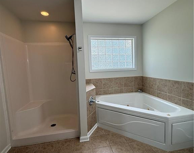 146 Woodshire Drive - Photo Thumbnail 20
