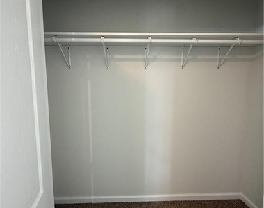 146 Woodshire Drive - Photo Thumbnail 6