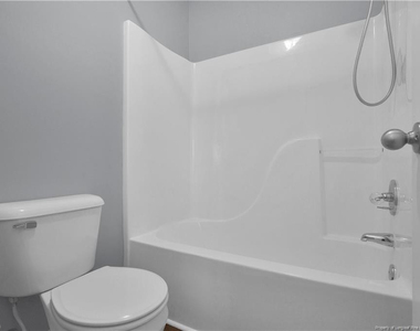 380 Eileen Drive - Photo Thumbnail 17
