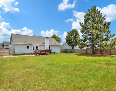 380 Eileen Drive - Photo Thumbnail 27