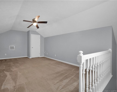 380 Eileen Drive - Photo Thumbnail 13