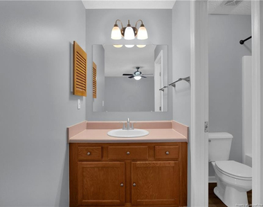 380 Eileen Drive - Photo Thumbnail 16