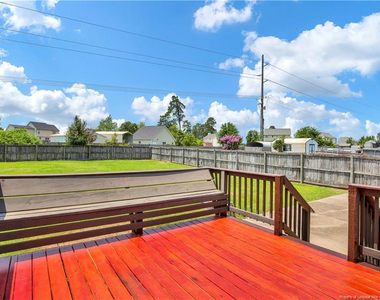 380 Eileen Drive - Photo Thumbnail 23