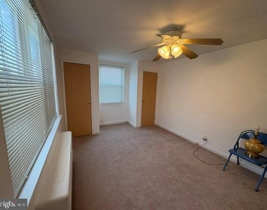 6936 Sylvester Street - Photo Thumbnail 3