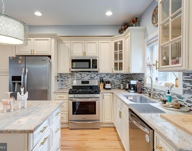 1509 S Dorrance Street - Photo Thumbnail 3
