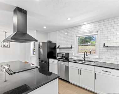 2710 Fordham Drive - Photo Thumbnail 2