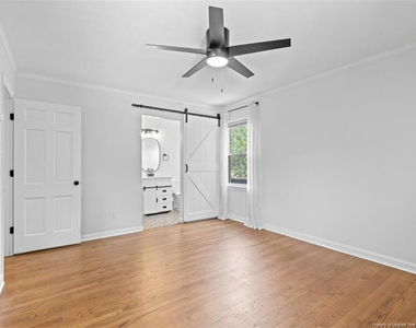 2710 Fordham Drive - Photo Thumbnail 9