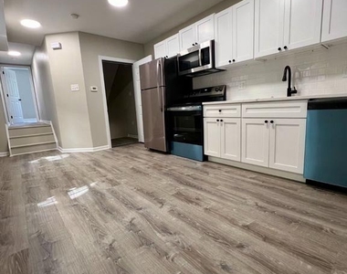 1844 W Master Street - Photo Thumbnail 3