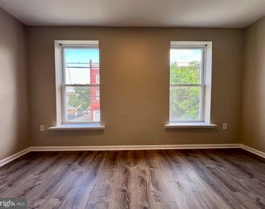 1844 W Master Street - Photo Thumbnail 10