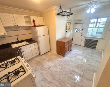 3229 Almond Street - Photo Thumbnail 10