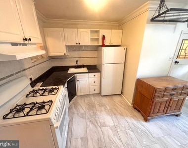 3229 Almond Street - Photo Thumbnail 11