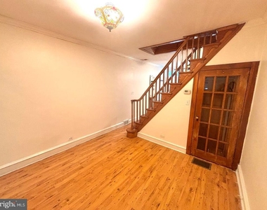 3229 Almond Street - Photo Thumbnail 5