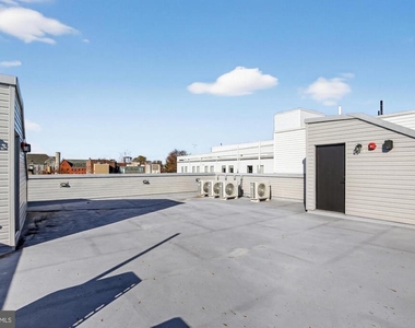 2034 N Front Street - Photo Thumbnail 23
