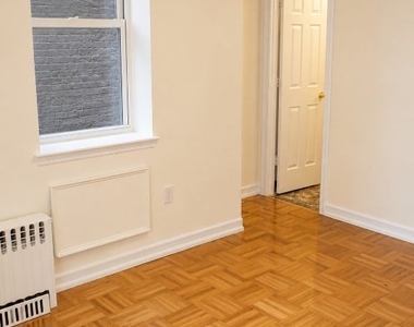  West 48th Street, Unit 5 - Photo Thumbnail 8