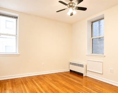  West 48th Street, Unit 5 - Photo Thumbnail 7