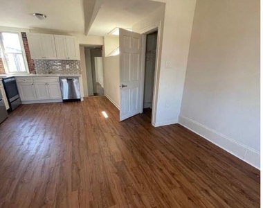 2534 Poplar Street - Photo Thumbnail 7
