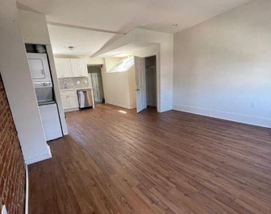 2534 Poplar Street - Photo Thumbnail 6
