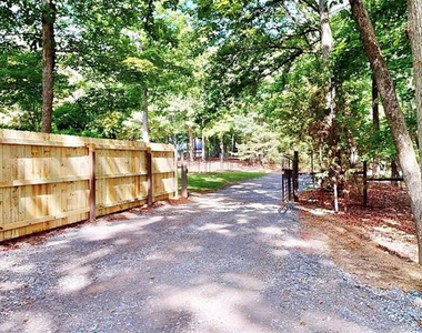 2402 Rockwood (cottage) Drive - Photo Thumbnail 13